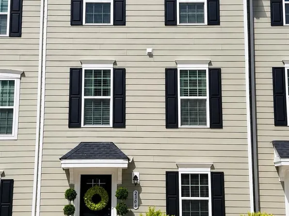 2506 Autumn Olive Ln, Matthews, NC 28104