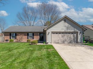 633 Sugar Maple Ln, Mooresville, IN