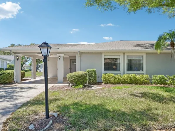 1222 Haddington Cir, Sun City Center, FL 33573