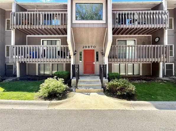 29870 W Twelve Mile Rd APT 703, Farmington, MI 48334