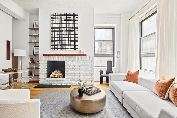 Sold by Compass | media 2