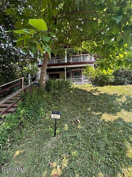 2nd image of 847 Myrtle Avenue