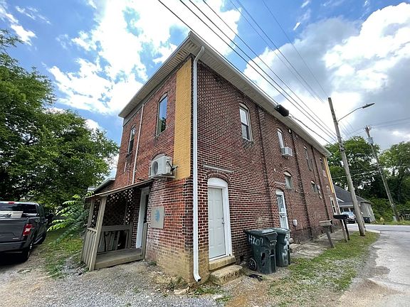 4th image of 2705 E 44th St #2