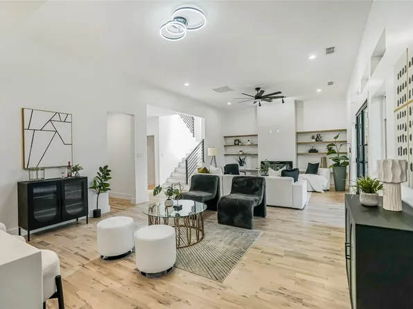 3631 Espanola Dr, Dallas, TX 75220