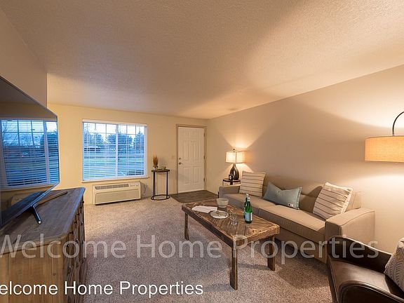 2nd image of 101 Kenwood St APT 109