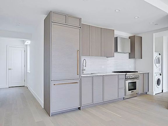 3rd image of 1399 Park Ave #10B