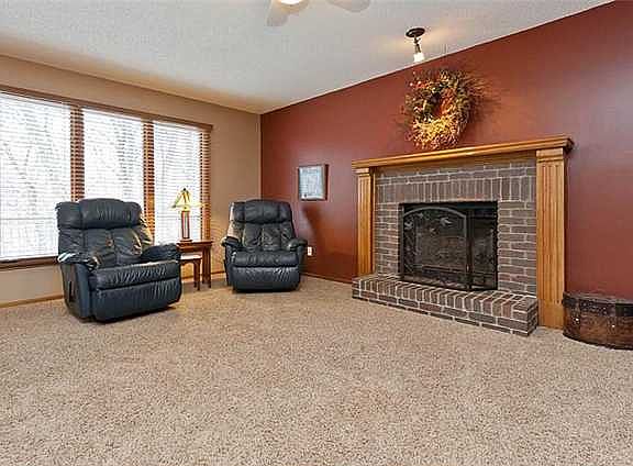 2nd image of 7028 Oakwood Dr