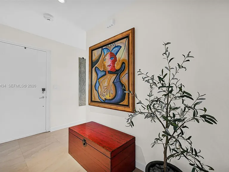1900 SE 2nd St #301 — Photo 5