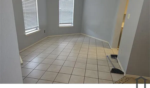 9943 Sunset Pl