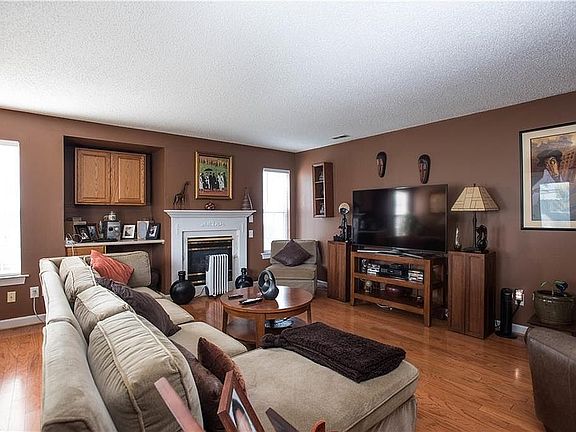 3rd image of 1104 Waterstone Ct