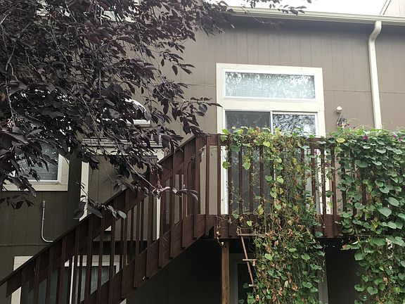 Deck for extra dining space