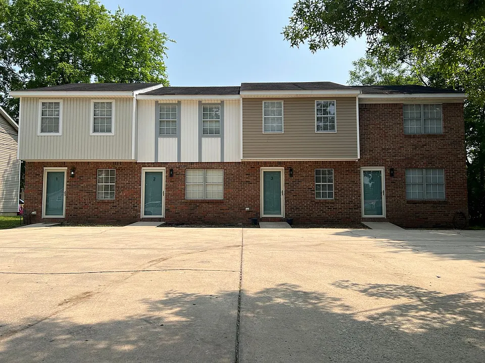 1117 Magnolia St SE