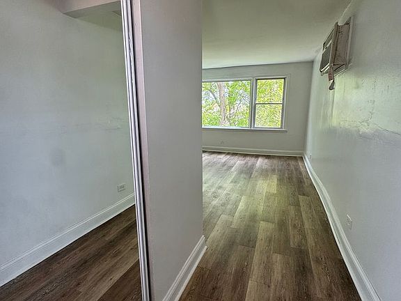 2nd image of 2402 N New England Ave APT 305