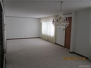4th image of 378 McConkey Dr
