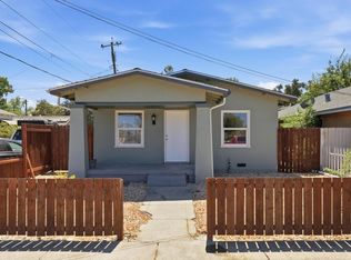 918 12th St, Marysville, CA 95901