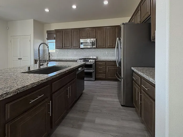 1317 Alpine Ave — Photo 9