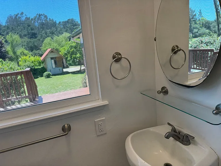 640 Peaceful Valley Dr — Photo 24