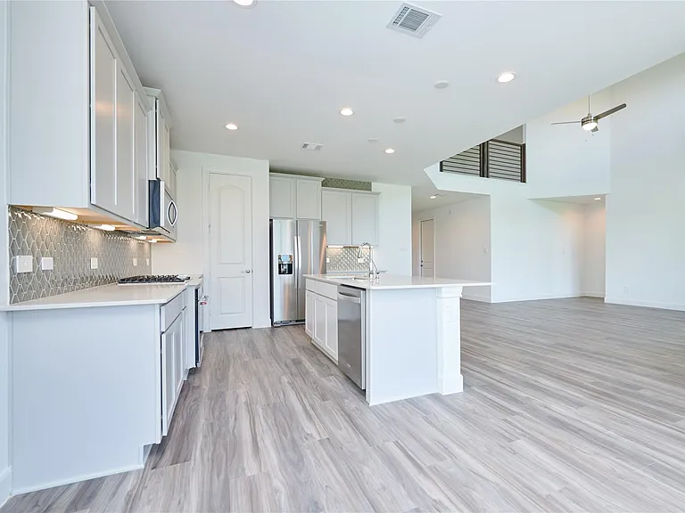 8402 Yellow Fin Ct — Photo 7