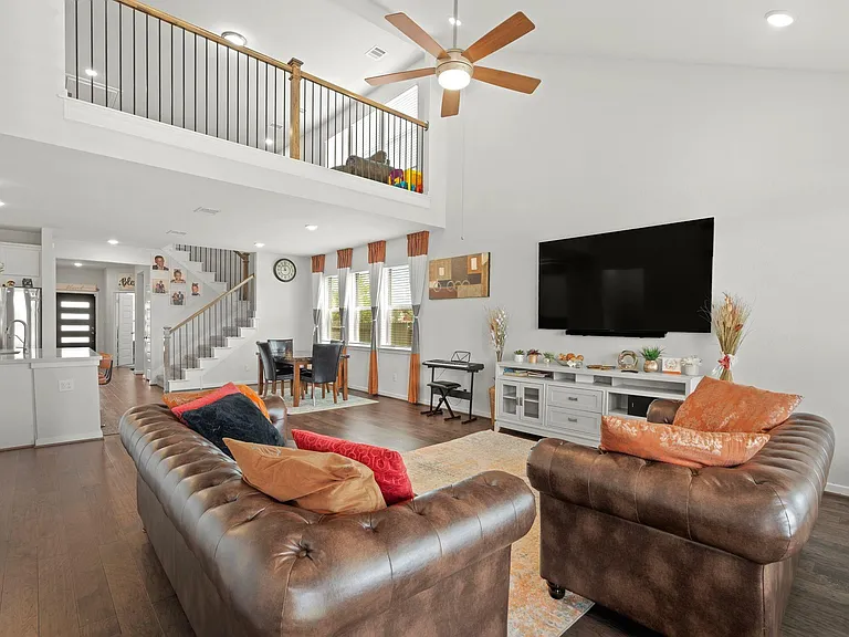 7843 Wyndham Harbor Ct — Photo 19
