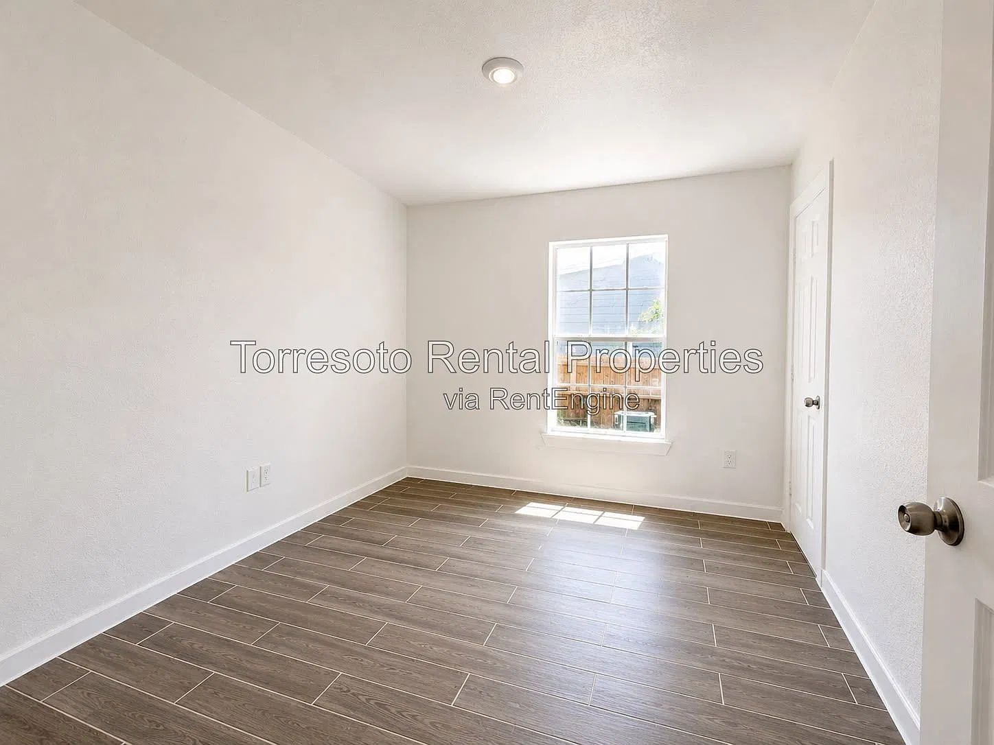 2 bed, 1.0 bath, 677 sqft, $1,400 — Photo 4