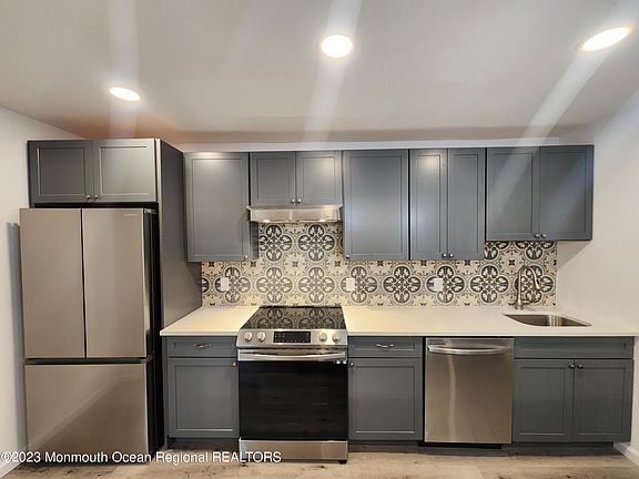 3rd image of 34 Meadow Green Cir Unit J