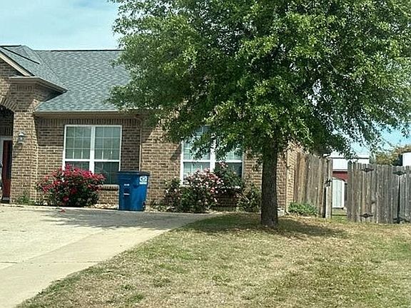 2nd image of 302 Kaylee Way