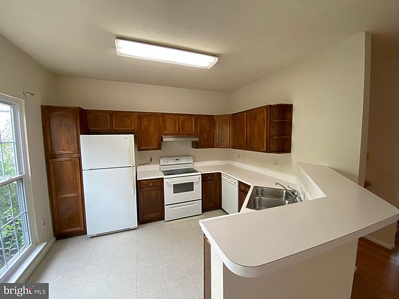 4th image of 4051 Kimberley Glen Ct