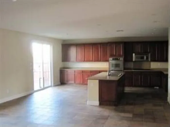 435 Allaire Cir, Sacramento, CA 95835