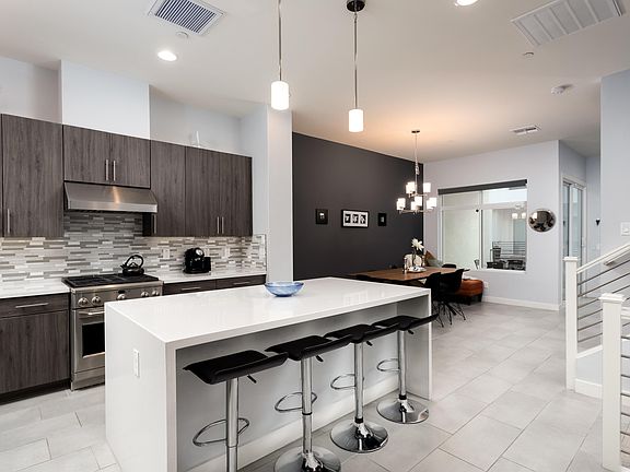 5th image of 1717 E Morten Ave Unit 52