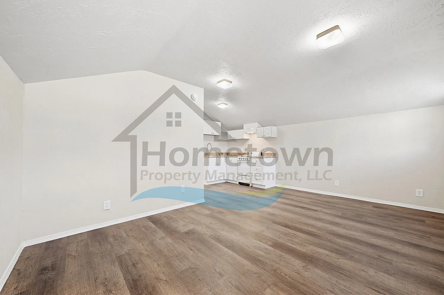 1 bed, 704 sqft, $1,350 — Photo 4