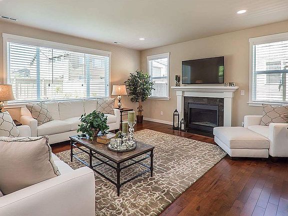 5th image of 9217 Nye Ave SE