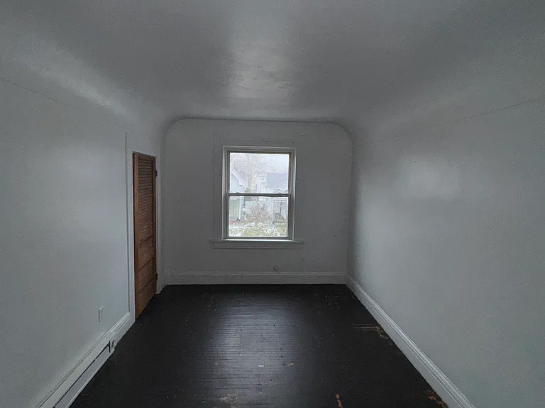 1614 Oak St #2 — Photo 3