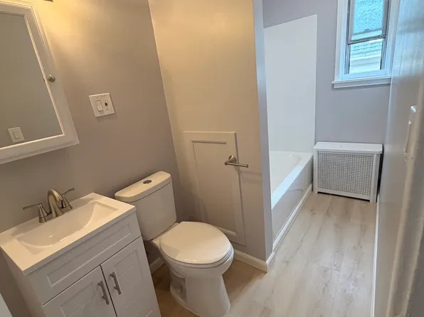 947 Western Ave APT 2, Albany, NY 12203
