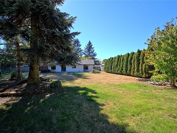 5th image of 4525 130th Pl NE