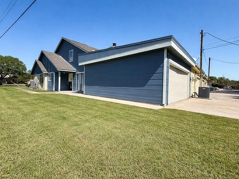600 Price Dr — Photo 15