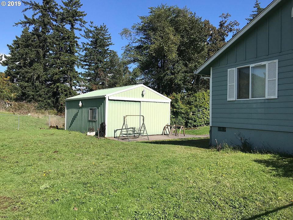 2nd image of 903 Sun Tillikum St