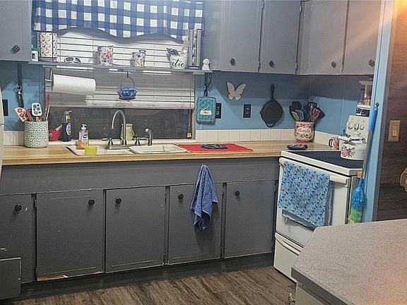 3rd image of 11110 SE 66TH TERRACE