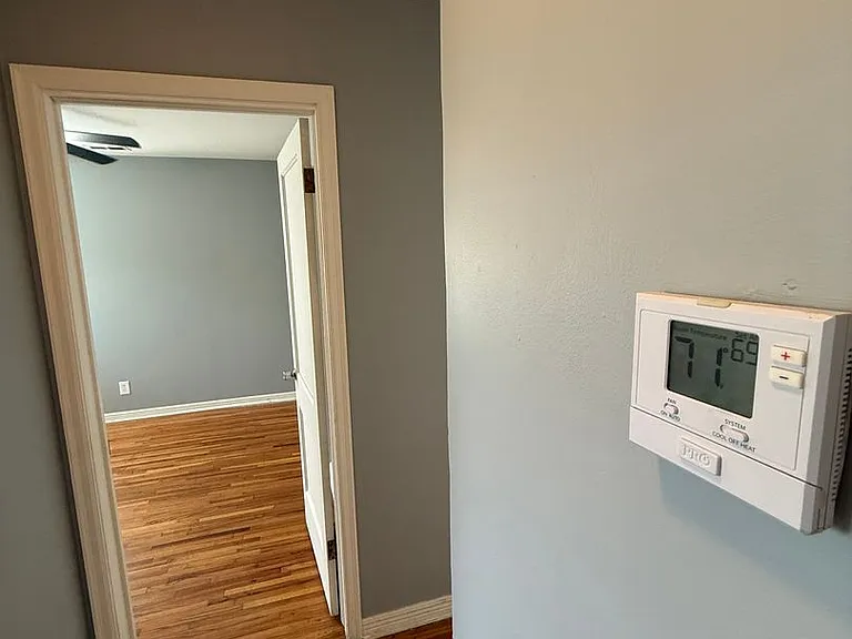 638 S Woodlawn Blvd — Photo 11