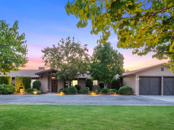 1538 N Locan Ave, Clovis, CA 93619