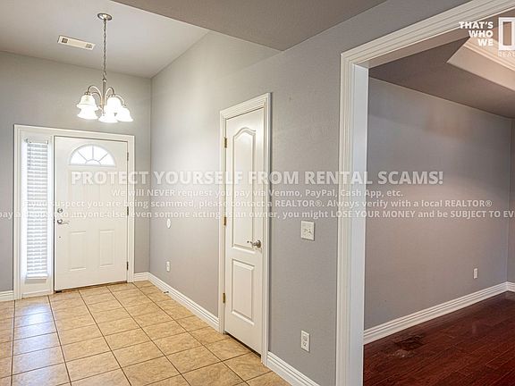 2nd image of 1600 N Shetland Dr