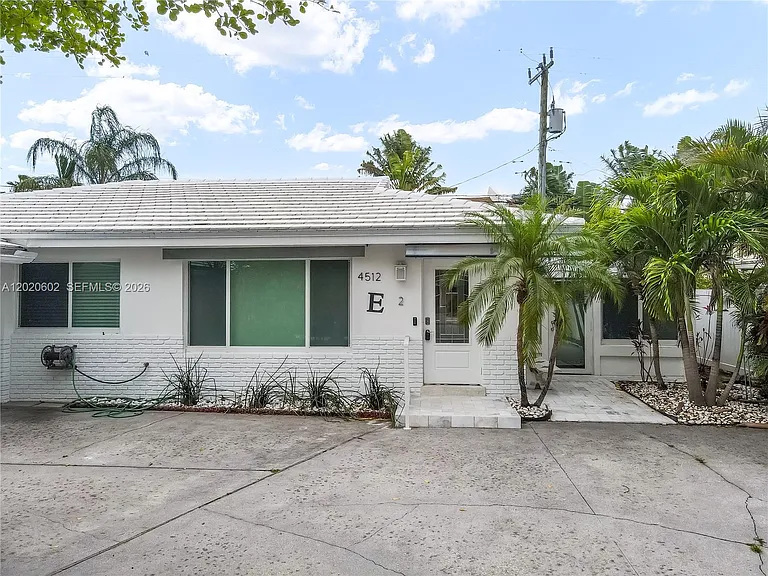 4512 Seagrape Dr #1 — Photo 3