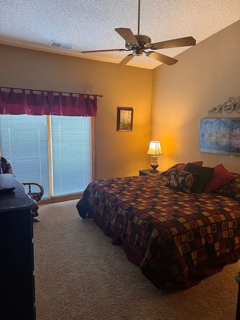 2 Bed 2 Bath Condo in Tanglewood Villas — Photo 3