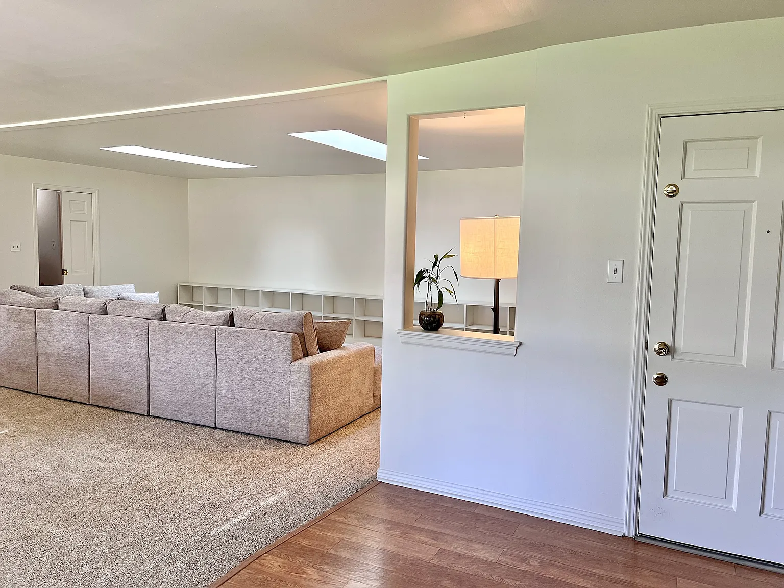 2205 S Holly St — Photo 1