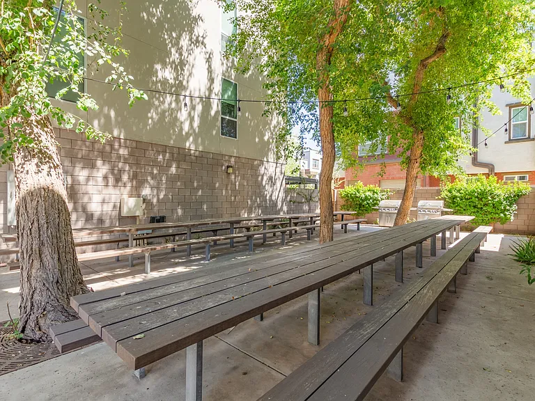 727 E Portland St #3 — Photo 43