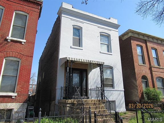 3rd image of 4439 Oakland Ave