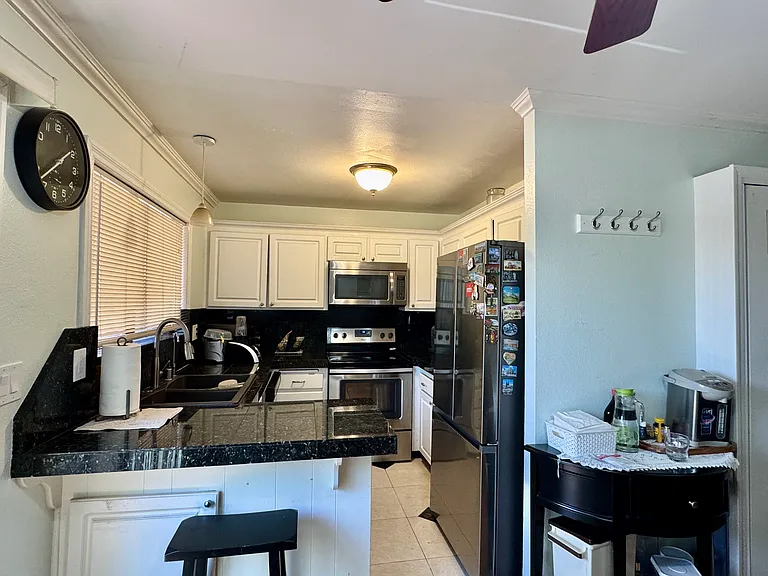 9463 Gold Coast Dr #H5 — Photo 8