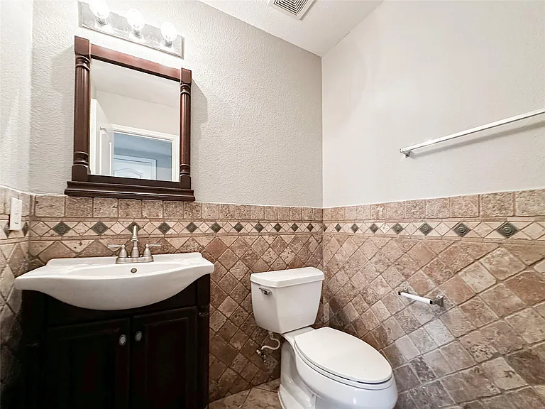 5739 Westminster Village Dr — Photo 25
