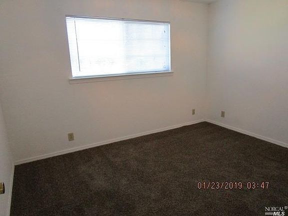 4th image of 907 Taft St