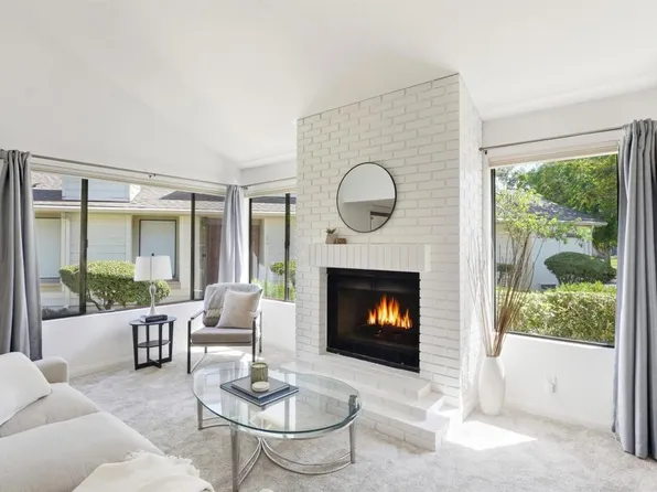 10304 Crosscreek Ter, San Diego, CA 92131