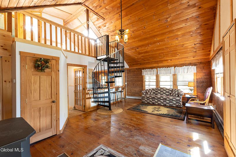 2nd image of 181 Beecher Road